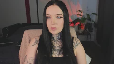 Snapshot of atomic_ketchup chatting on 11/22/25, 04:33 online every day between 10am-23pm online show from 11/22/25, 04:33