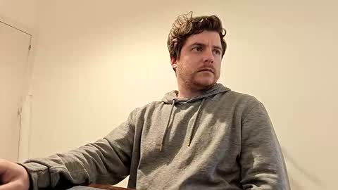 Snapshot of atomicoliver chatting on 02/25/26, 11:53 atomicoliver online show from 02/25/26, 11:53