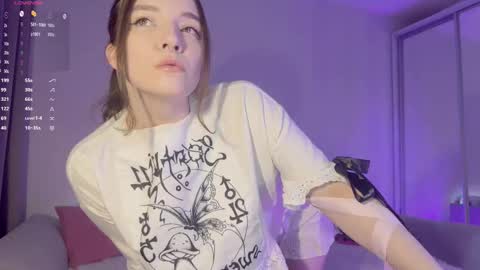 Tilda or Tilly online show from 03/29/26, 06:19