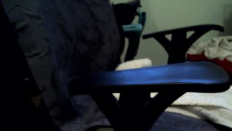 Snapshot of att_sim chatting on 11/25/25, 07:08 att_sim online show from 11/25/25, 07:08