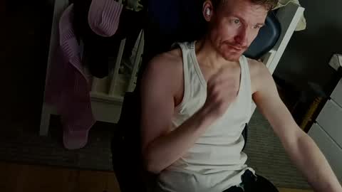 Snapshot of atvulpes chatting on 12/08/24, 02:52 Max Powers online show from 12/08/24, 02:52