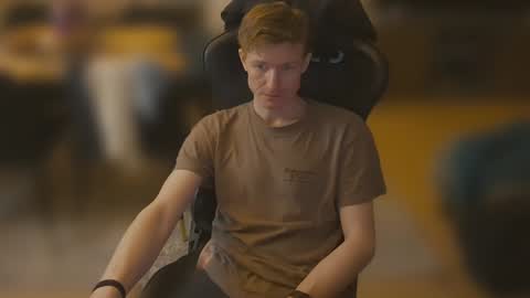 Snapshot of atvulpes chatting on 01/12/25, 05:33 Max Powers online show from 01/12/25, 05:33