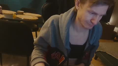 Snapshot of atvulpes chatting on 01/14/25, 04:47 Max Powers online show from 01/14/25, 04:47