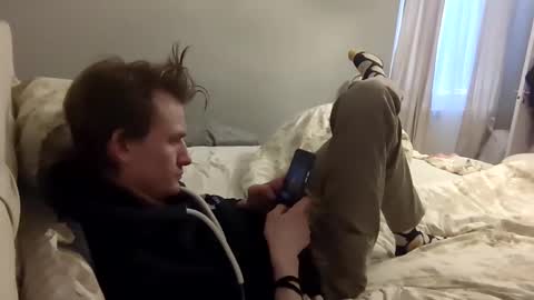 Snapshot of atvulpes chatting on 02/07/25, 01:43 Max Powers online show from 02/07/25, 01:43