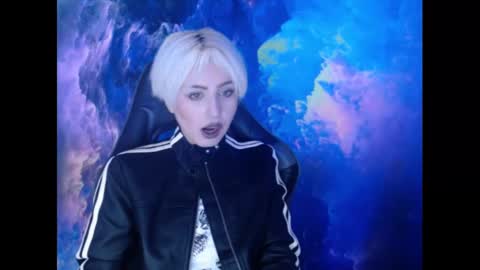 Aubrey online show from 01/20/25, 01:32