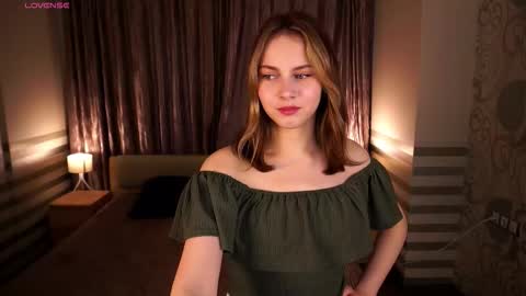 Snapshot of audiedelorbe chatting on 10/20/25, 06:25 Jolyn online show from 10/20/25, 06:25