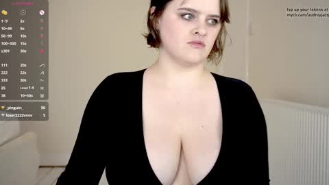 Audrey Jacq online show from 09/19/25, 04:18