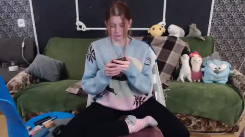 Verona nika online show from 10/13/25, 12:27