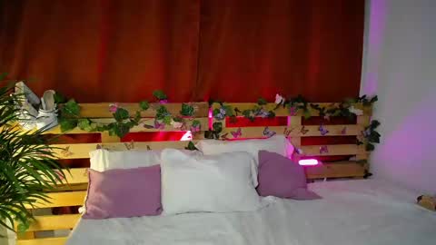 Snapshot of audry_yoursweetie chatting on 12/16/24, 12:04 Camila online show from 12/16/24, 12:04