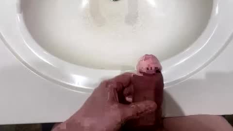 Snapshot of augustcox chatting on 02/24/25, 07:22 August Cox online show from 02/24/25, 07:22