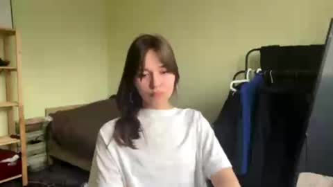 Snapshot of augustinafailey chatting on 04/07/26, 01:33 Mari online show from 04/07/26, 01:33