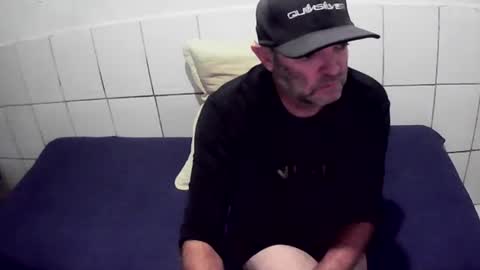 Snapshot of augustopierdona26 chatting on 02/22/26, 02:37 cesar augusto online show from 02/22/26, 02:37