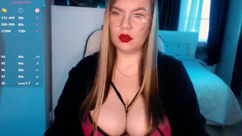 Aura FOLLOW ME online show from 01/14/26, 06:52