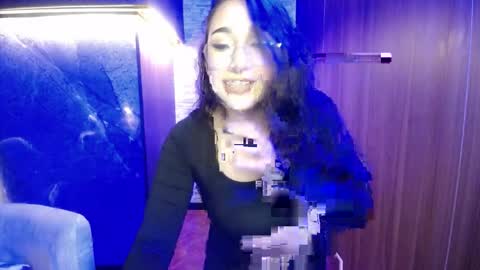 Snapshot of aura_cute_ chatting on 04/14/26, 03:45 aura_cute_ online show from 04/14/26, 03:45