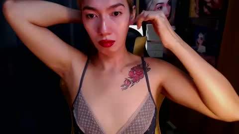 Snapshot of aurakharisma_xx chatting on 01/26/25, 04:51 Miss awra online show from 01/26/25, 04:51