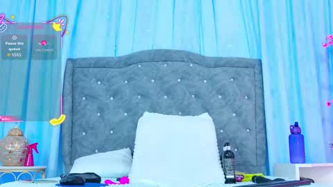 Aura online show from 10/09/25, 07:23