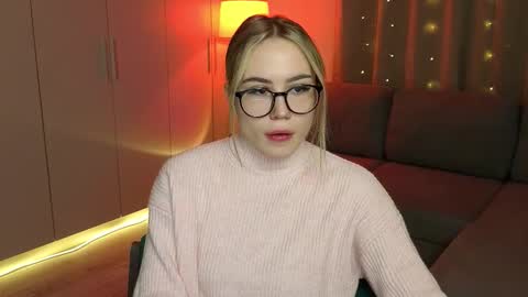 aurelia_voss online show from 02/18/26, 06:09