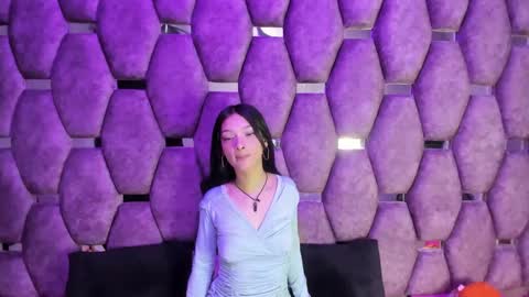 aurora online show from 10/06/25, 02:25