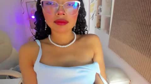 Snapshot of aurora_blis chatting on 10/10/25, 12:48 aurora_blis online show from 10/10/25, 12:48