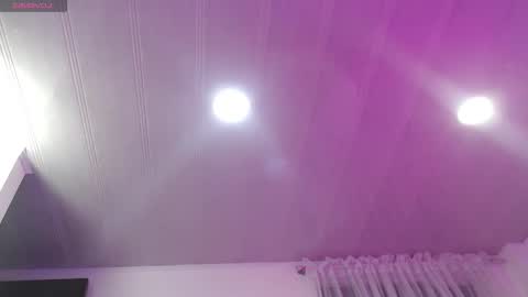 Snapshot of aurora_blossom__ chatting on 09/09/25, 11:54 Aurora online show from 09/09/25, 11:54