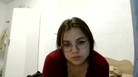 Snapshot of aurora_breeze chatting on 02/12/26, 07:20 Kiara Xanthe online show from 02/12/26, 07:20