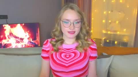 Kate online show from 12/19/24, 07:18