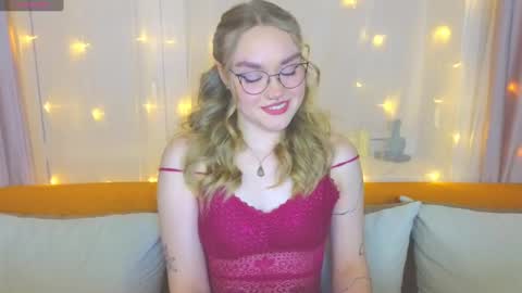 Kate online show from 03/04/25, 06:39