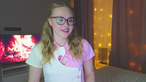 Kate online show from 10/11/25, 07:01