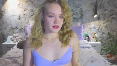 Kate online show from 11/27/25, 04:31