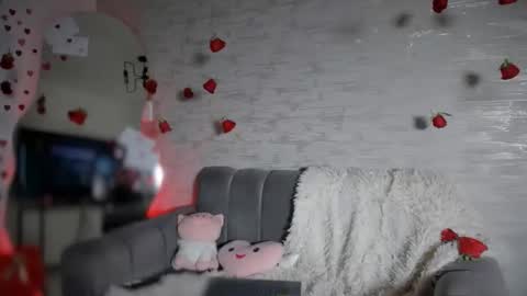 Snapshot of aurora_monroe_ chatting on 02/15/26, 01:24 Aurora online show from 02/15/26, 01:24