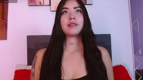 Aurora monroee online show from 04/25/26, 12:30