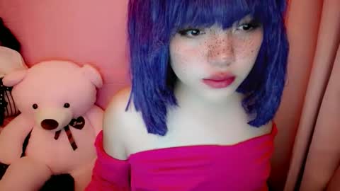 cute online show from 02/02/26, 10:03