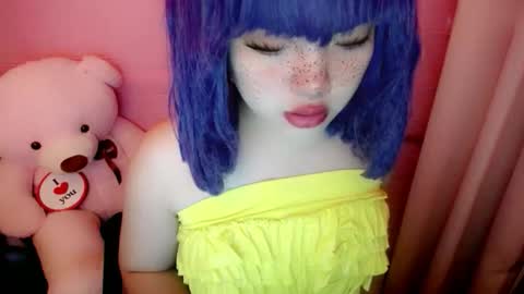 Snapshot of aurora_more chatting on 05/11/26, 12:27 cute online show from 05/11/26, 12:27