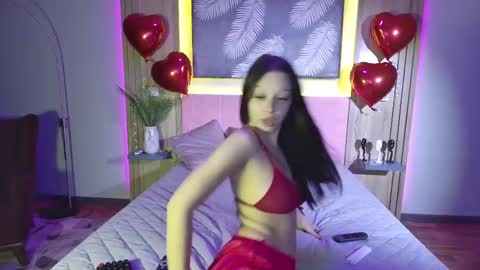 Snapshot of aurora_radiance chatting on 02/14/25, 10:38 Serena online show from 02/14/25, 10:38