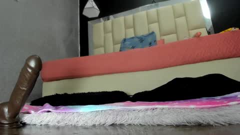 auroraa_miller online show from 01/29/25, 03:26