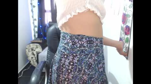 Snapshot of auroraaddams chatting on 10/19/25, 05:13 AURORA online show from 10/19/25, 05:13