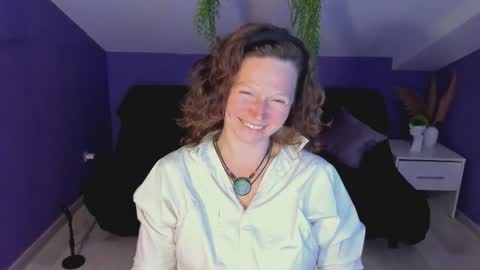 auroraborealis__ online show from 09/18/25, 07:10