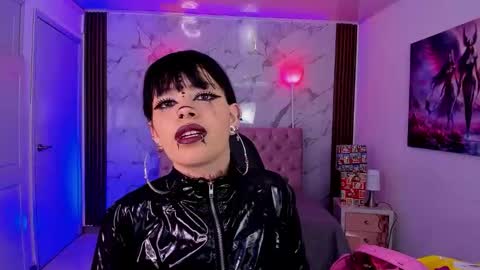 Snapshot of auroradiaz_ chatting on 12/16/25, 09:20 Aurora Diaz online show from 12/16/25, 09:20