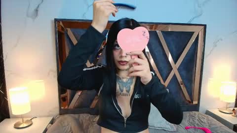 Snapshot of auroradiaz_ chatting on 04/29/26, 05:30 Aurora Diaz online show from 04/29/26, 05:30