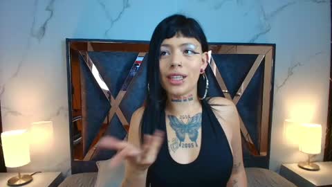 Snapshot of auroradiaz_ chatting on 05/04/26, 11:39 Aurora Diaz online show from 05/04/26, 11:39