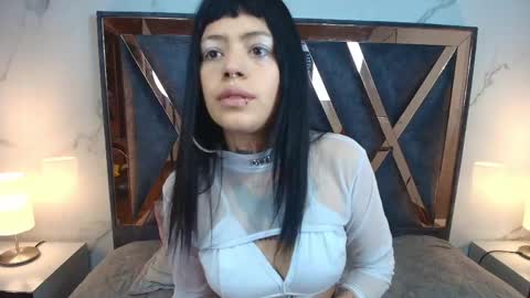 Snapshot of auroradiaz_ chatting on 05/19/26, 11:49 Aurora Diaz online show from 05/19/26, 11:49
