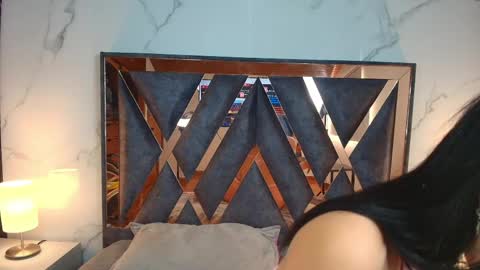 Snapshot of auroradiaz_ chatting on 05/22/26, 11:49 Aurora Diaz online show from 05/22/26, 11:49