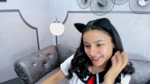 AuroraGracce online show from 04/20/26, 01:58