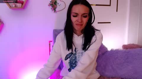 aurorahans online show from 03/11/26, 04:18