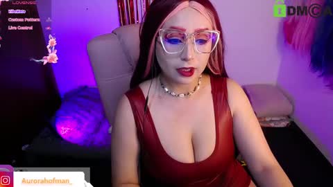 Snapshot of aurorahoffman chatting on 02/16/25, 03:04 Aurora online show from 02/16/25, 03:04