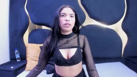 aurorahoney32 online show from 04/29/26, 08:59