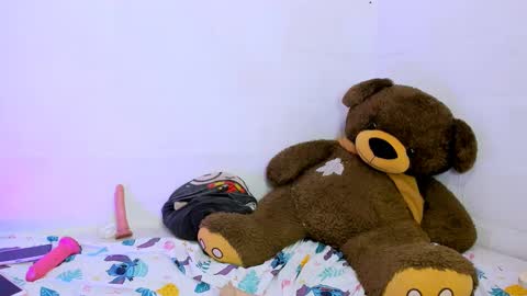 Snapshot of auroramcry chatting on 01/25/25, 07:28 INSTAGRAM AURORA MCRY online show from 01/25/25, 07:28