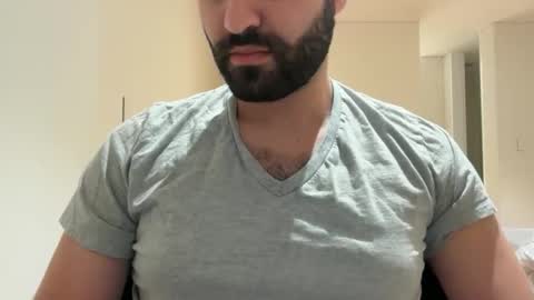 Snapshot of aussie099 chatting on 12/19/25, 10:44 aussie099 online show from 12/19/25, 10:44