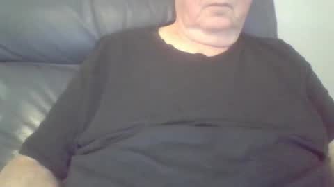 Snapshot of aussie1955 chatting on 05/16/26, 09:02 aussie1955 online show from 05/16/26, 09:02