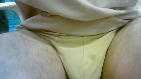 Snapshot of aussie5892 chatting on 01/10/25, 09:02 Justin online show from 01/10/25, 09:02